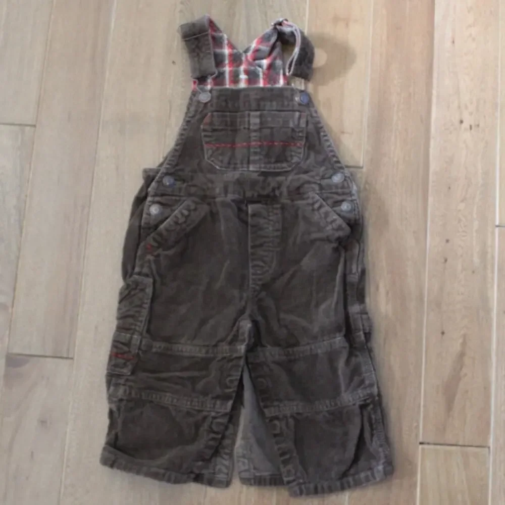 Vintage OshKosh Brown Corduroy Cargo Style‎ Overalls 12 Month